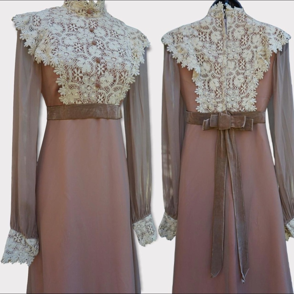 Vintage 1970s Long Dress Victorian Style.